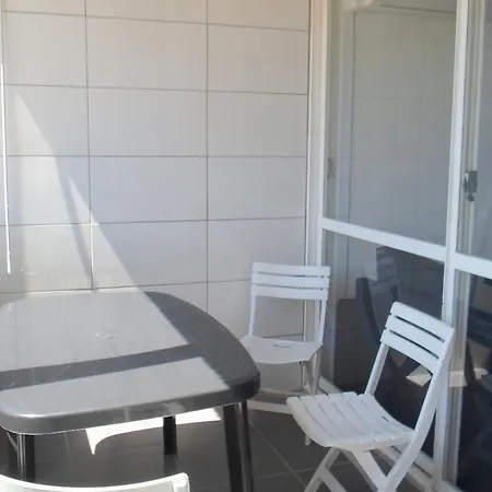 Lumineux Pres Des Thermes Avec Balcon Et Wifi - Fr-1-503-68 *